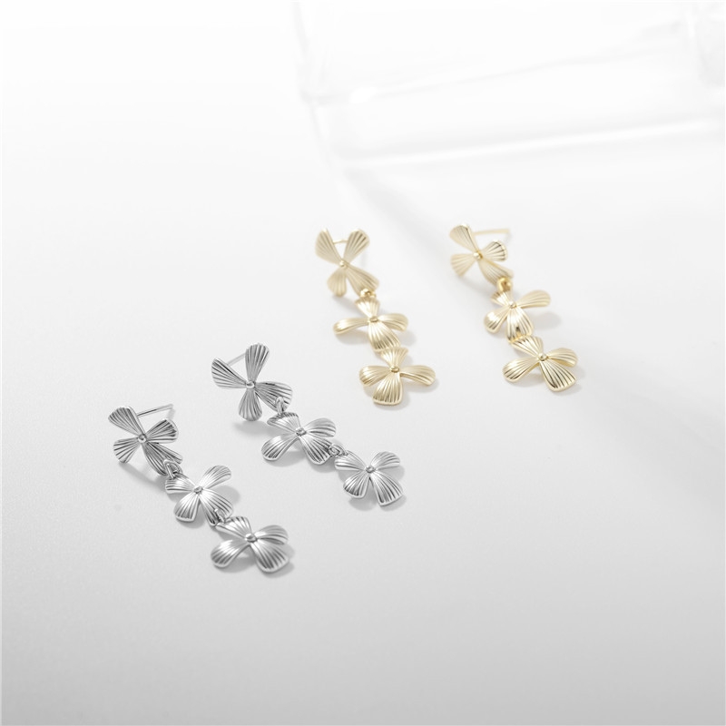 SE22524 S925 Silver flower Stud Earrings